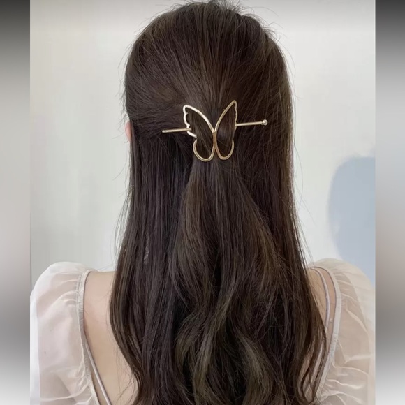 Free People Accessories - Gold Butterfly Hair Pin A1612